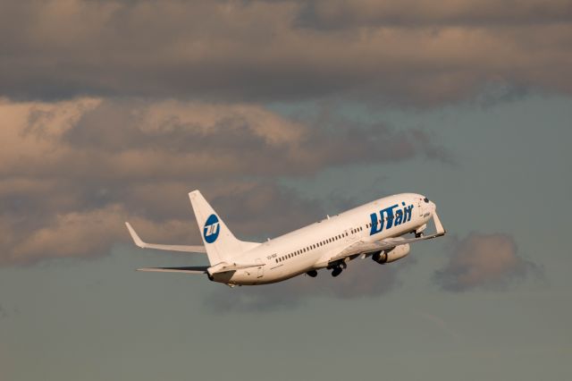 Boeing 737-700 (VQ-BQP)