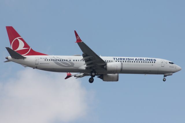 Boeing 737 MAX 9 (TC-LYB)