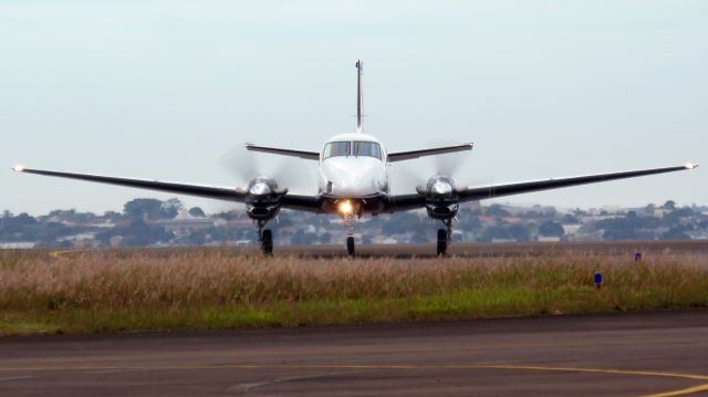 Beechcraft King Air 90 (PT-OTG)