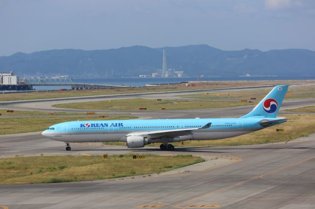 Airbus A330-300 (HL7524)