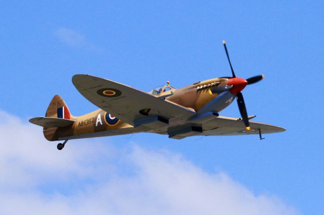 SUPERMARINE Spitfire (ZK-WDQ)