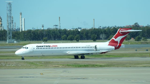 Boeing 717-200 (VH-NXK) - 6th August 2015: QantasLink's Boeing 717-231 is taxiing to the gate at Brisbane airport.