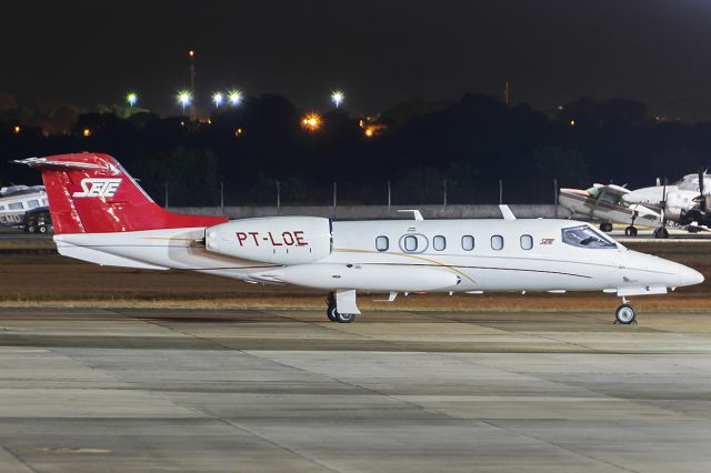 Learjet 35 (PT-LOE)