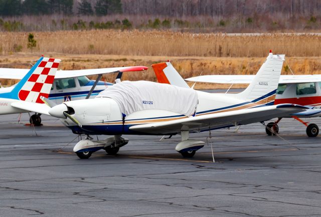 Piper Cherokee (N2552Q)