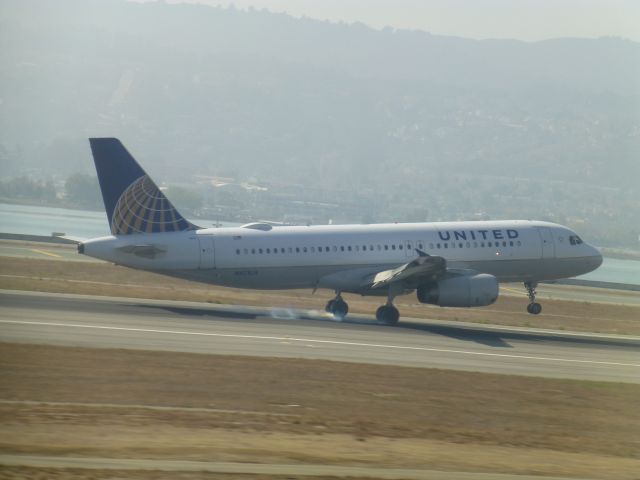 Airbus A320 (N421UA) - Taken from UA268 while we were landing on the parallel.