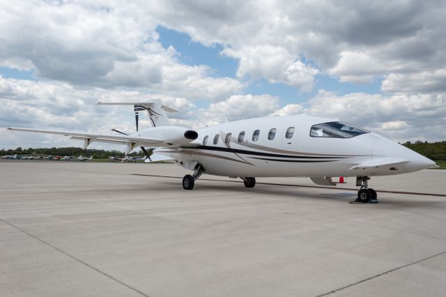 Piaggio P.180 Avanti (N183MS) - A Piaggio P.180 Avanti on the ramp at Butler County.