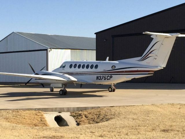 Beechcraft Super King Air 300 (N375CP)