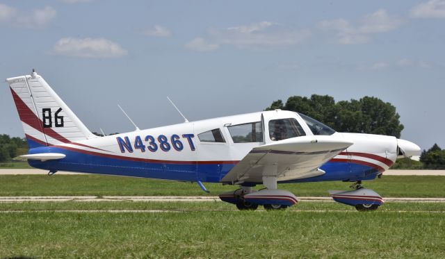Piper Cherokee (N4386T) - Airventure 2017