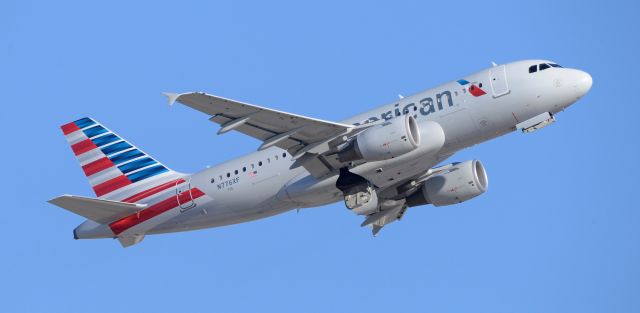 Airbus A319 (N776XF) - phoenix sky harbor international airport AA2874  07MAR20