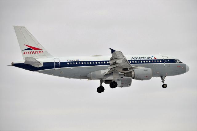 Airbus A319 (N745VJ) - Allegheny Heritage Jet landing 5-L on 02-02-21