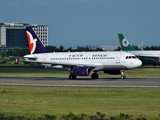 Airbus A319 (B-MAK)