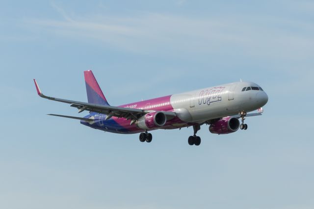 Airbus A321 (HA-LXS) - SPOTTING WAW/EPWA