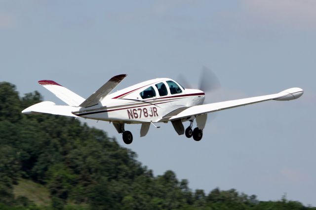 Beechcraft 35 Bonanza (N678JR)