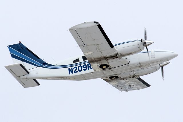 Piper Seneca (N209RR)