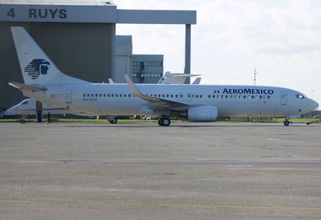 Boeing 737-800 (PH-HZO)