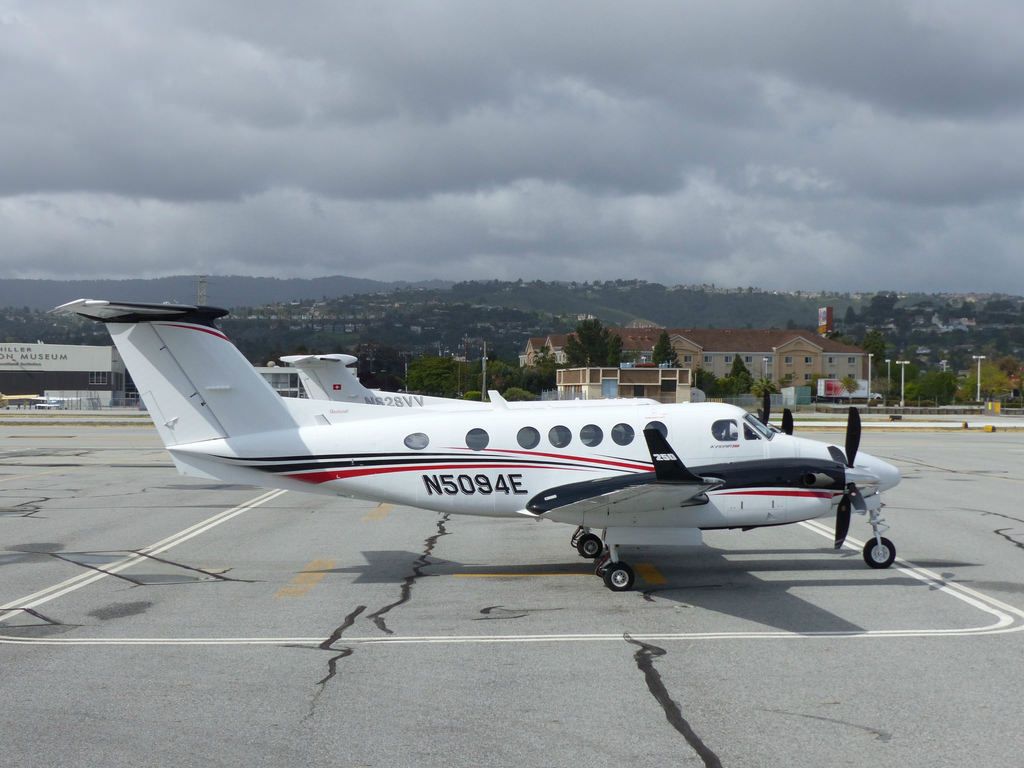 Beechcraft Super King Air 200 (N5094E)