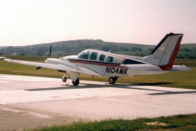 Beechcraft Baron (58) (N104MK) - Seen here in May-90.  Reregistered F-GKZA 3-Sep-90.