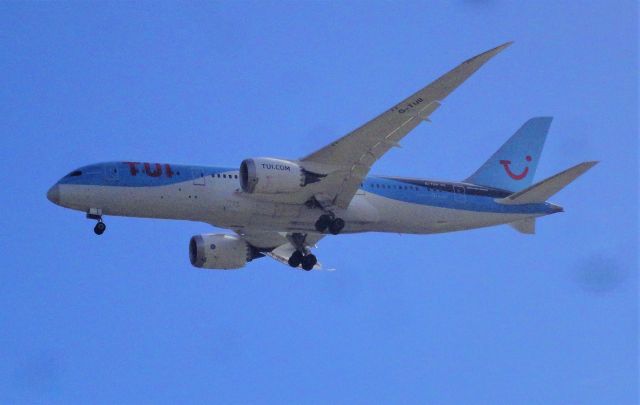 Boeing 787-8 (G-TUII) - TUI TOM830 from Birmingham on final approaach to BGI.