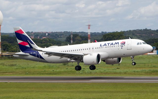 Airbus A320neo (PR-XBL)