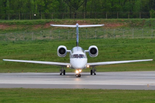 N71513 — - Taxiing into position runway 18C at KCLT - 4/13/19