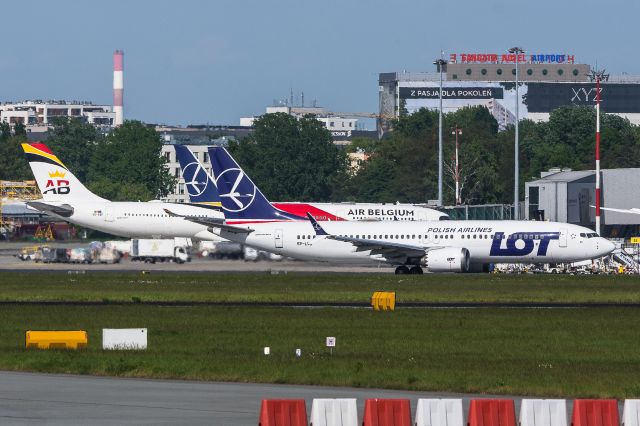 Boeing 737 MAX 8 (SP-LVB)