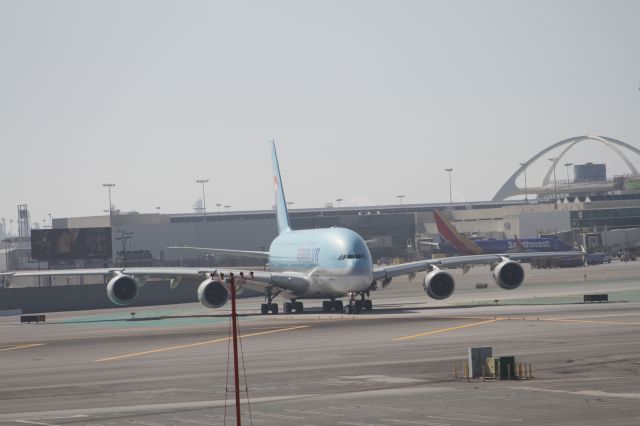 Airbus A380-800 (HL7628)