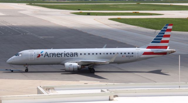 Embraer ERJ-190 (N953UW) - Flight 771 to LGA (May 6th, 2019) 