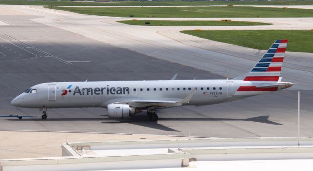 Embraer ERJ-190 (N953UW) - Flight 771 to LGA (May 6th, 2019) 