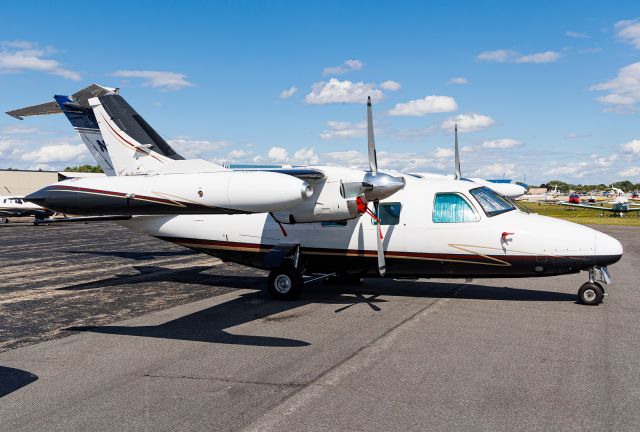 Mitsubishi MU-2 (N22MK)