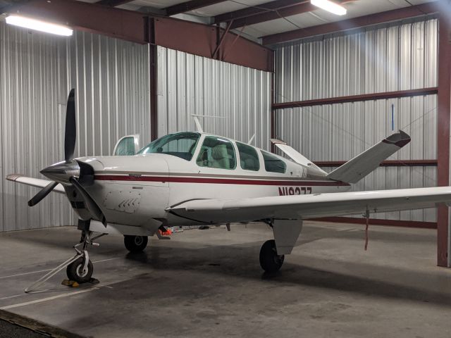 Beechcraft 35 Bonanza (N1837Z)