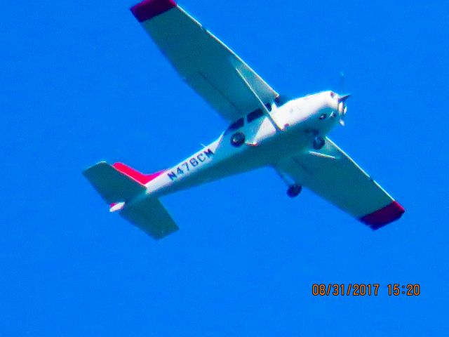 Cessna Skyhawk (N476CM)