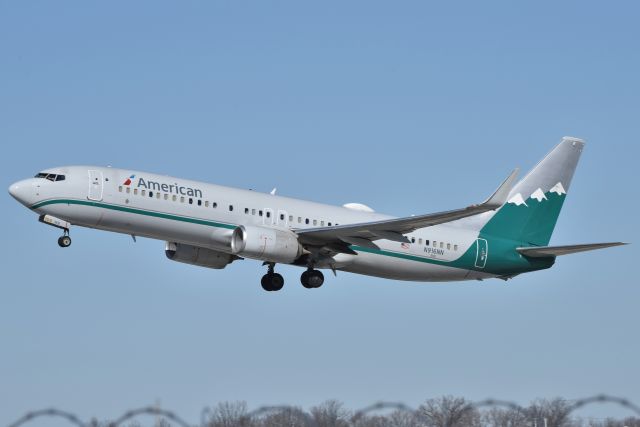 Boeing 737-800 (N916NN) - Reno Air Heritage Jet 23-R 02-13-23