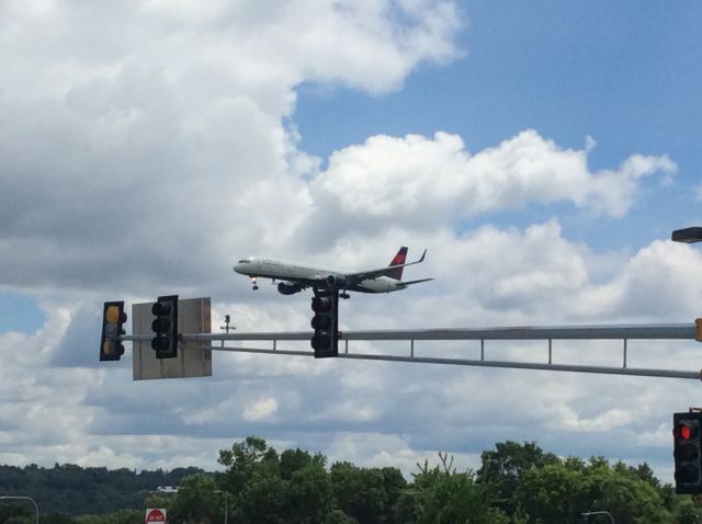BOEING 757-300 —
