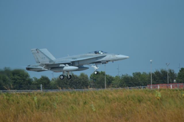 McDonnell Douglas FA-18 Hornet (18-8784) - Canadian F-18 (188784) landing KFSD - 7-20-12