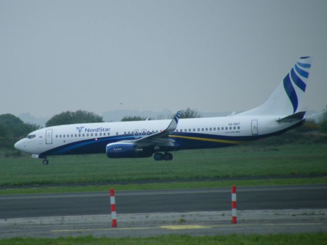 Boeing 737-800 (VQ-BQT)
