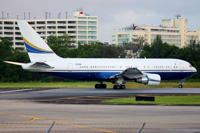 BOEING 767-200 (N673BF)