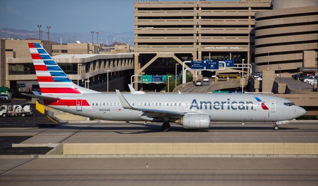 Boeing 737-800 (N926AN)
