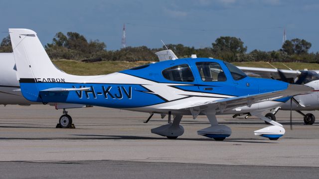 Cirrus SR-22 (VH-KJV)