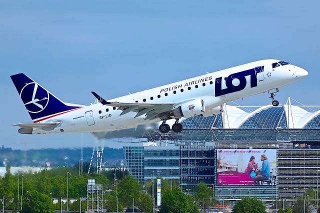 EMBRAER 175 (long wing) (SP-LID)