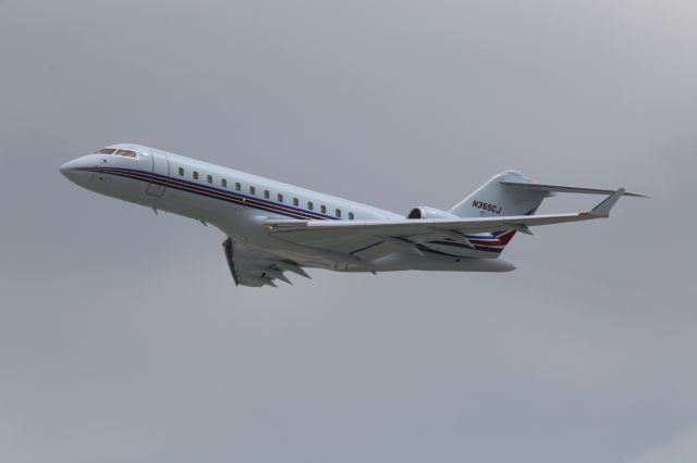 Bombardier Global Express (N365CJ)