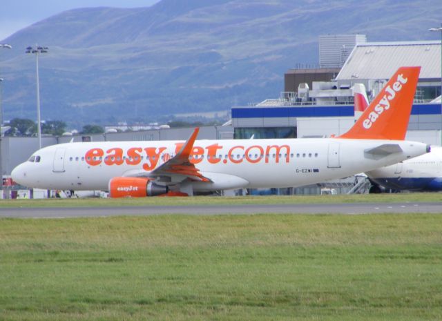 Airbus A320 (G-EZWI) - Taken from Almondbank on 17th August 2014.