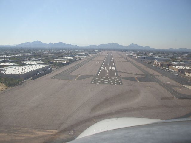 Diamond Twin Star (N767SA) - My landing on Runway 21 at Scottsdale AZ