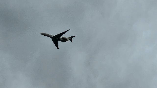 Bombardier Global Express (VH-8MJ)