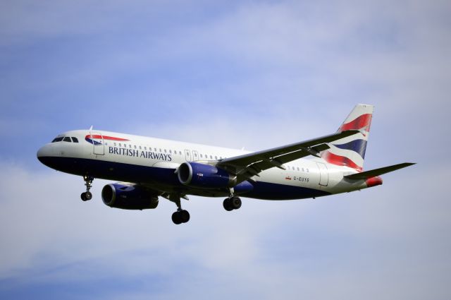 Airbus A320 (G-EUYG) - British Airways - A320-232 (G-EUYG) arriving at NCL ex LHR.(Photo Jun 2016)