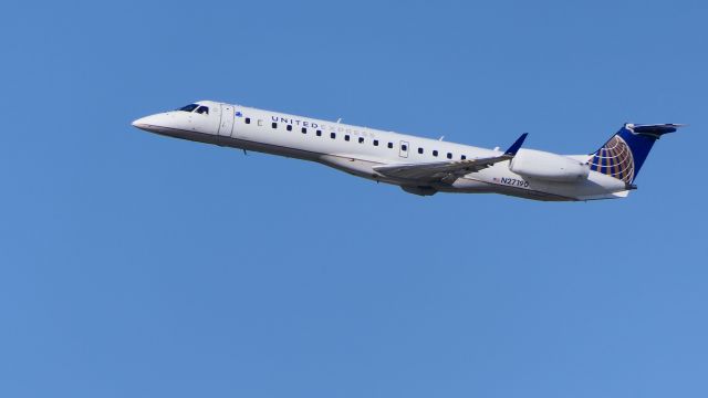 Embraer EMB-145XR (N27190)