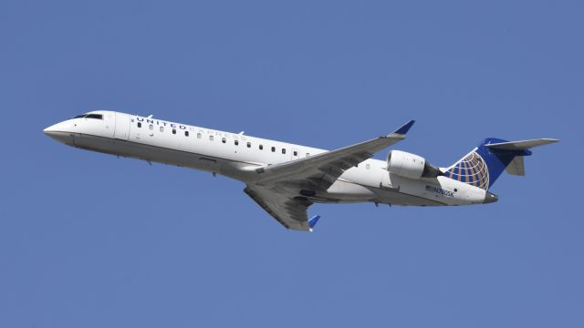Canadair Regional Jet CRJ-700 (N780SK) - Departing LAX on 25R