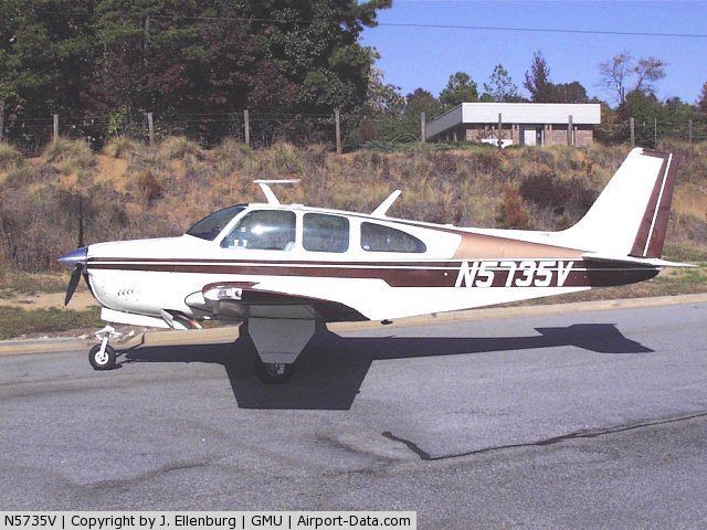 Beechcraft Bonanza (33) (N5735V)