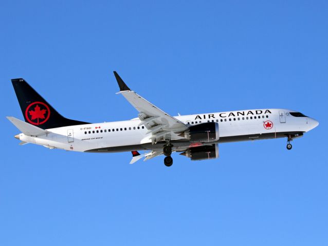 Boeing 737 MAX 8 (C-FSOI) - Quick spot to see the new Air Canada MAX!