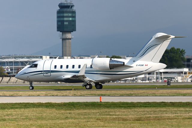 Canadair Challenger (C-FCDE)