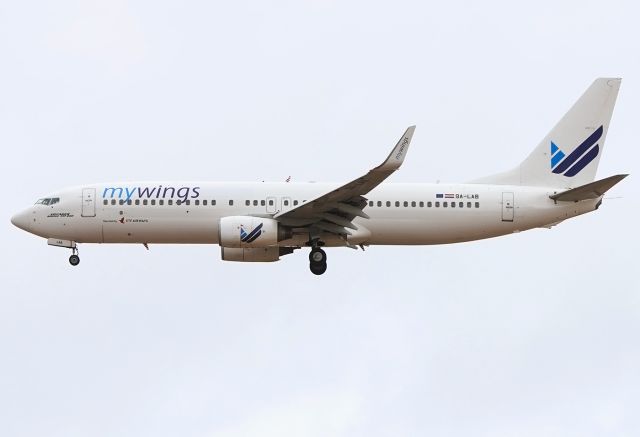 Boeing 737-800 (9A-LAB)